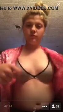 ashutosh nautiyal share periscope flashing photos