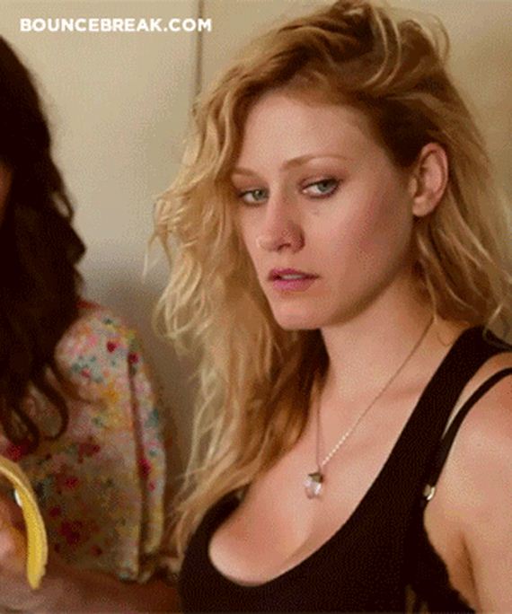 chris pellman share haley bennett butt