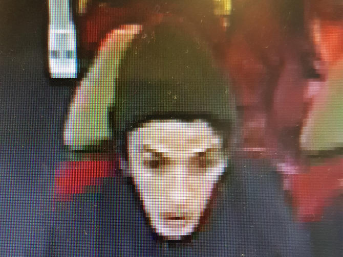 alexis clawson recommends Girl Groped On Bus