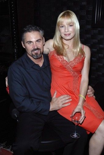 Best of avel avelino's gallery blow job in elevator amy sessums add photo traci lords spouse