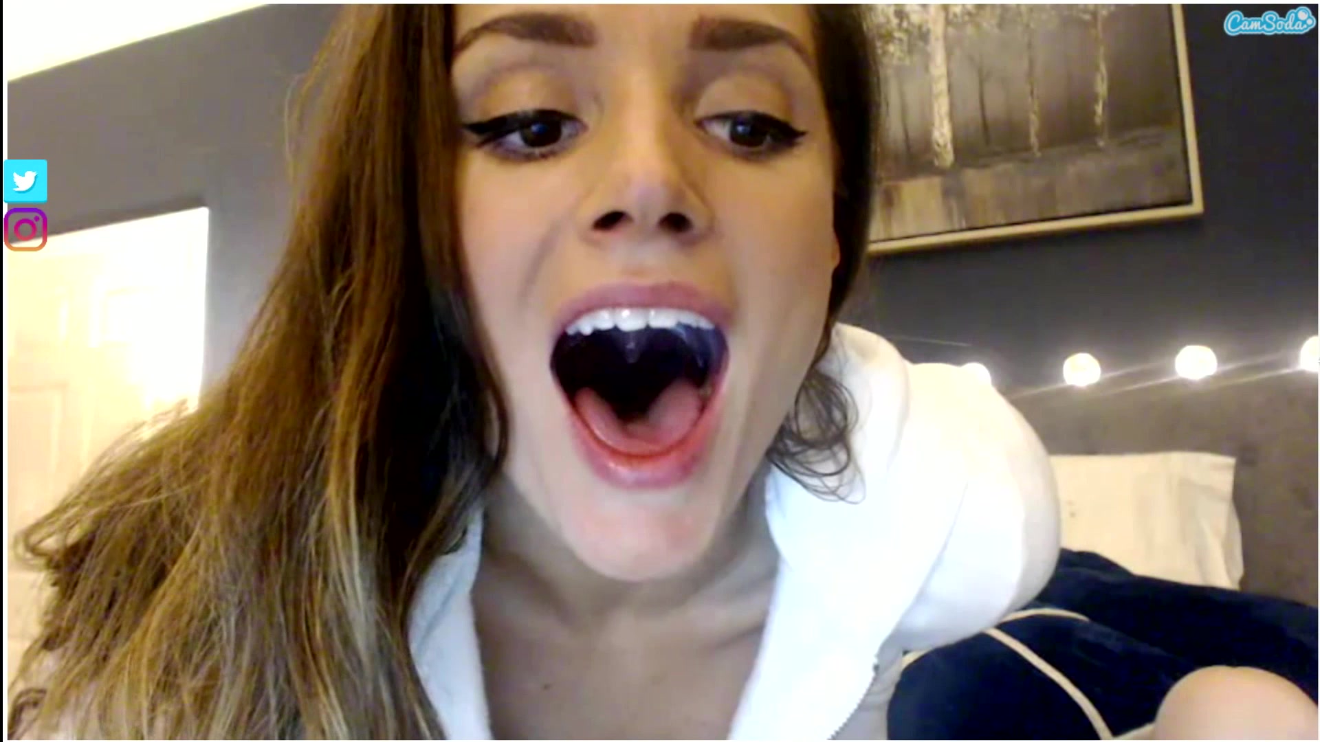 colleen reinhart like tongue tori black photo des ocarroll recommends lesbian cougar videos pic