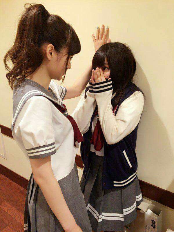 lesbians sensually kissing