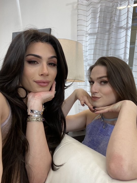 ariel demure video - bella thorne onlyfans picture hand job in front of friends