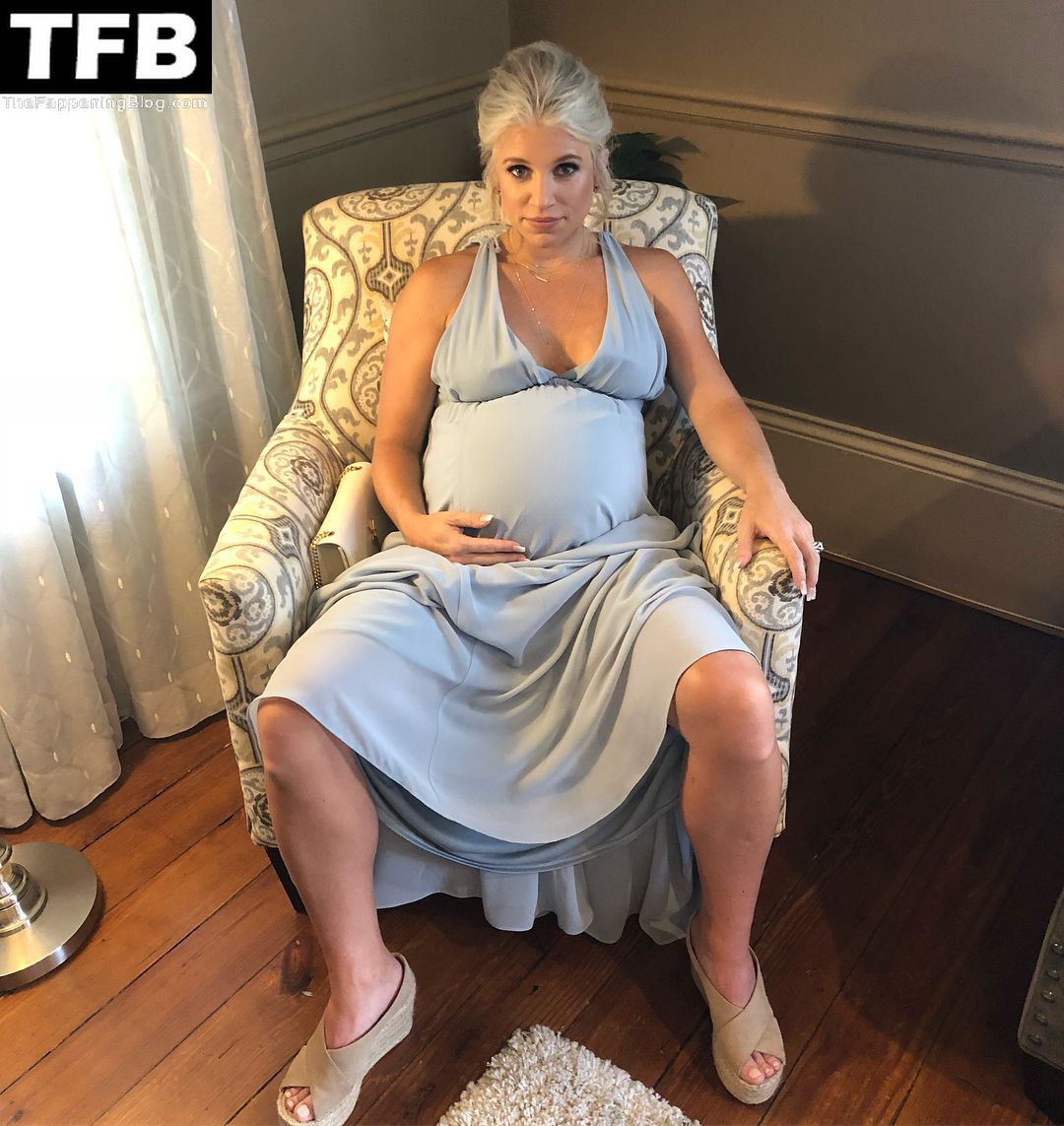 budi satriya recommends kelly stafford nude pic
