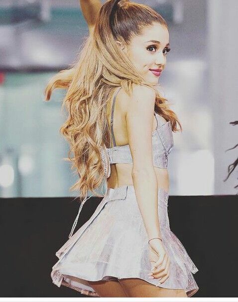 ariana grande hot photos