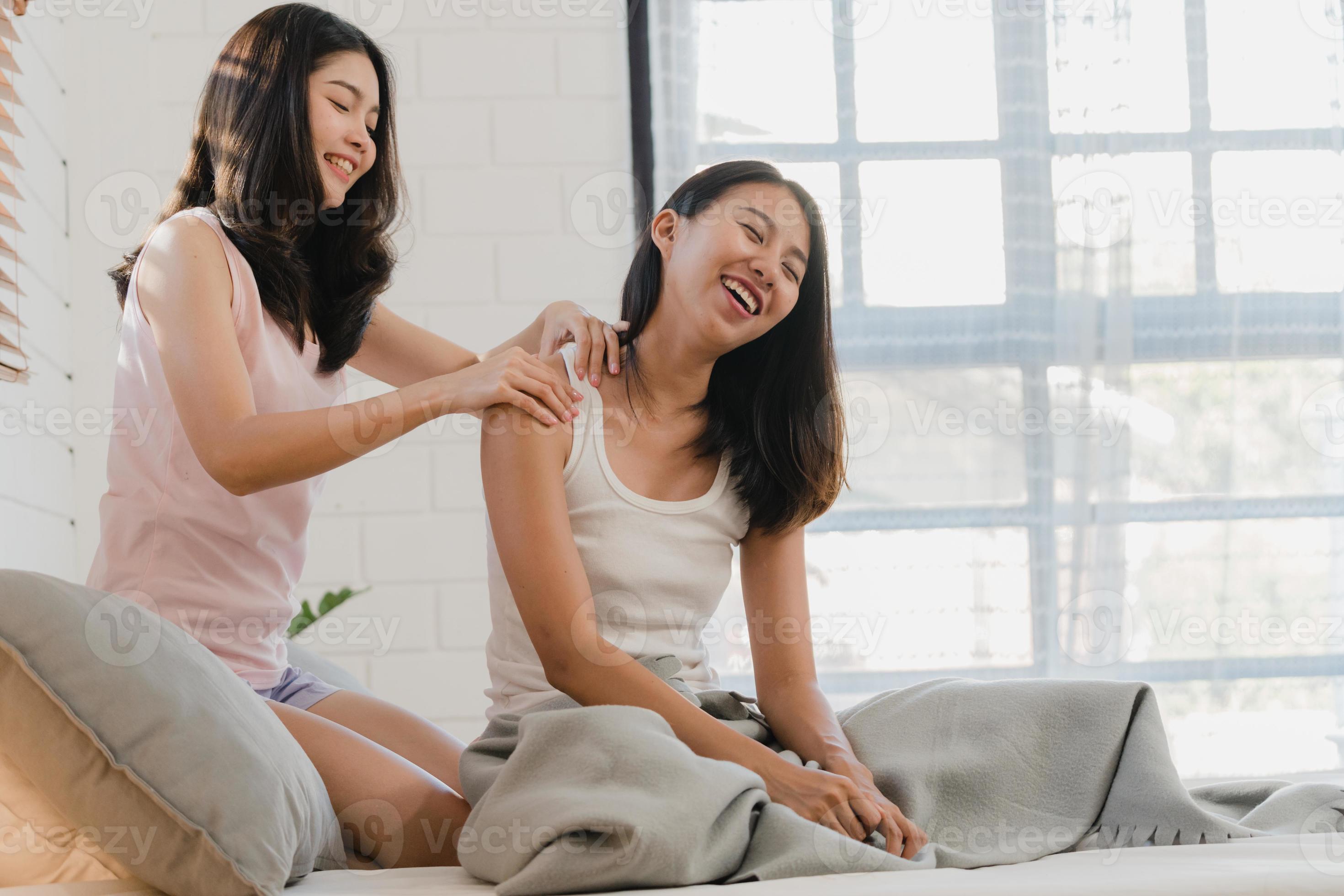 classic toon porn anita broomfield recommends Lesbian Sexy Massage Videos