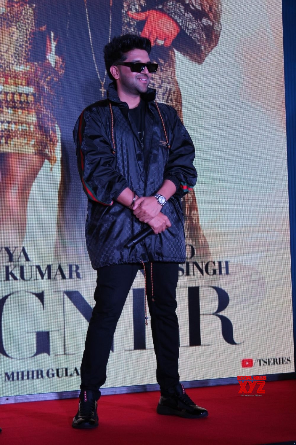Desinet Yo size feet arif rubel recommends Desinet Yo