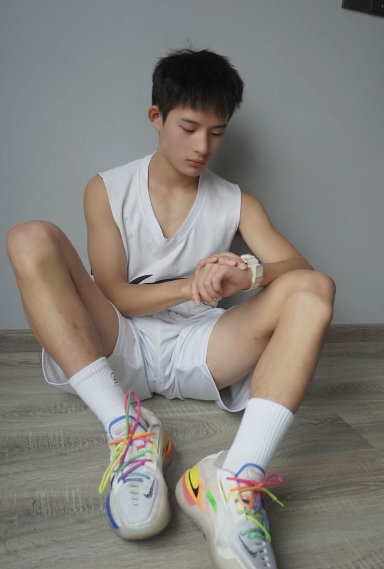 amateur twinks videos - nyc facesitting twothornedrose porn