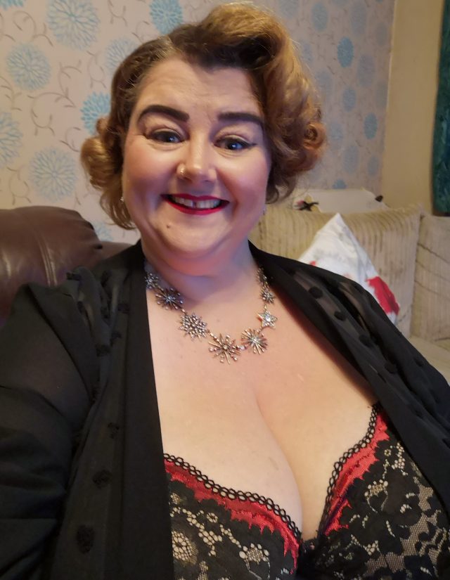 bonnie hall add bbw huge facial photo