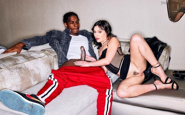 bhushan gokhale recommends Aria Valencia Feet