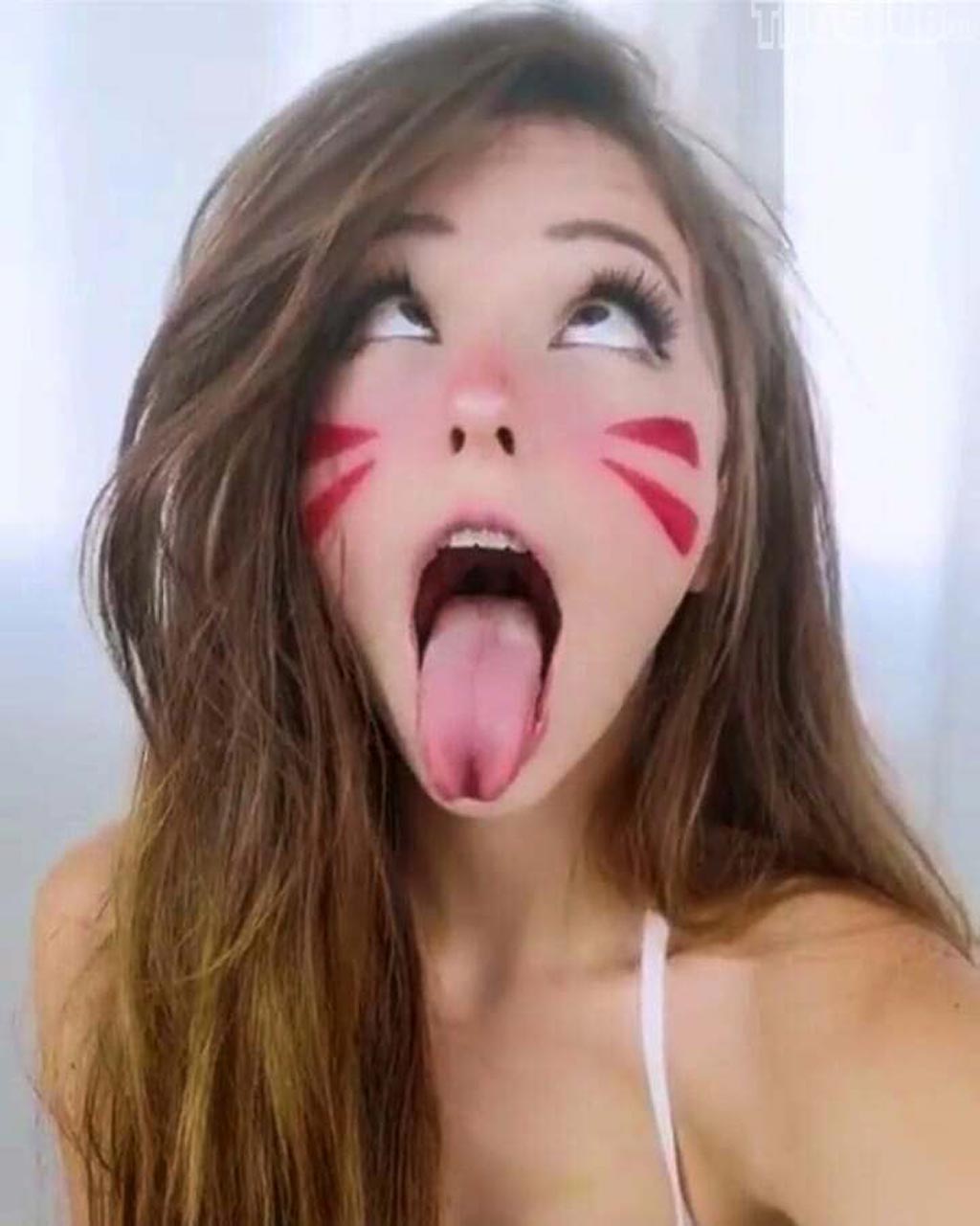belle delphine mega - blonde undressing mom blackmail porn videos