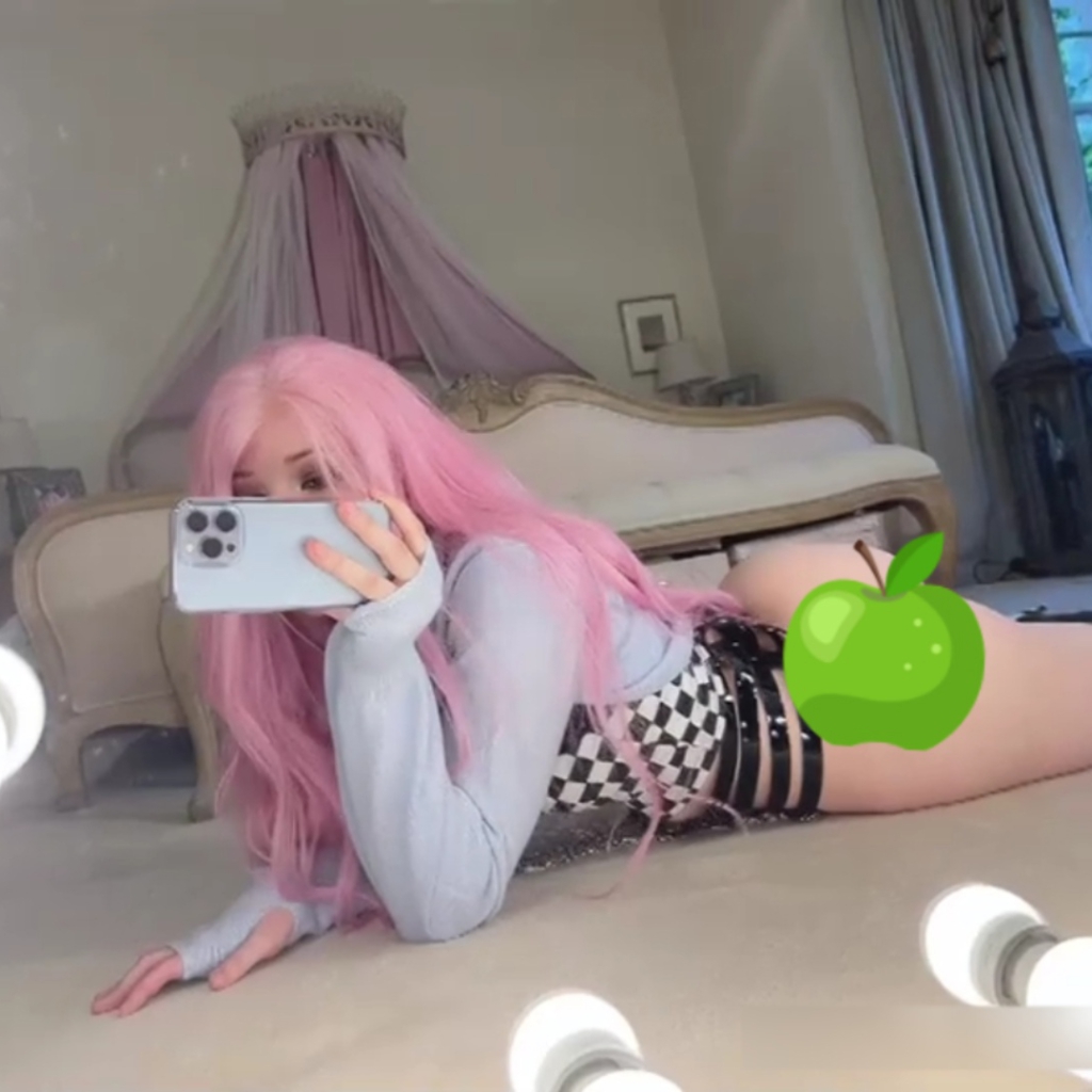 domnick barren recommends belle delphine twerking pic