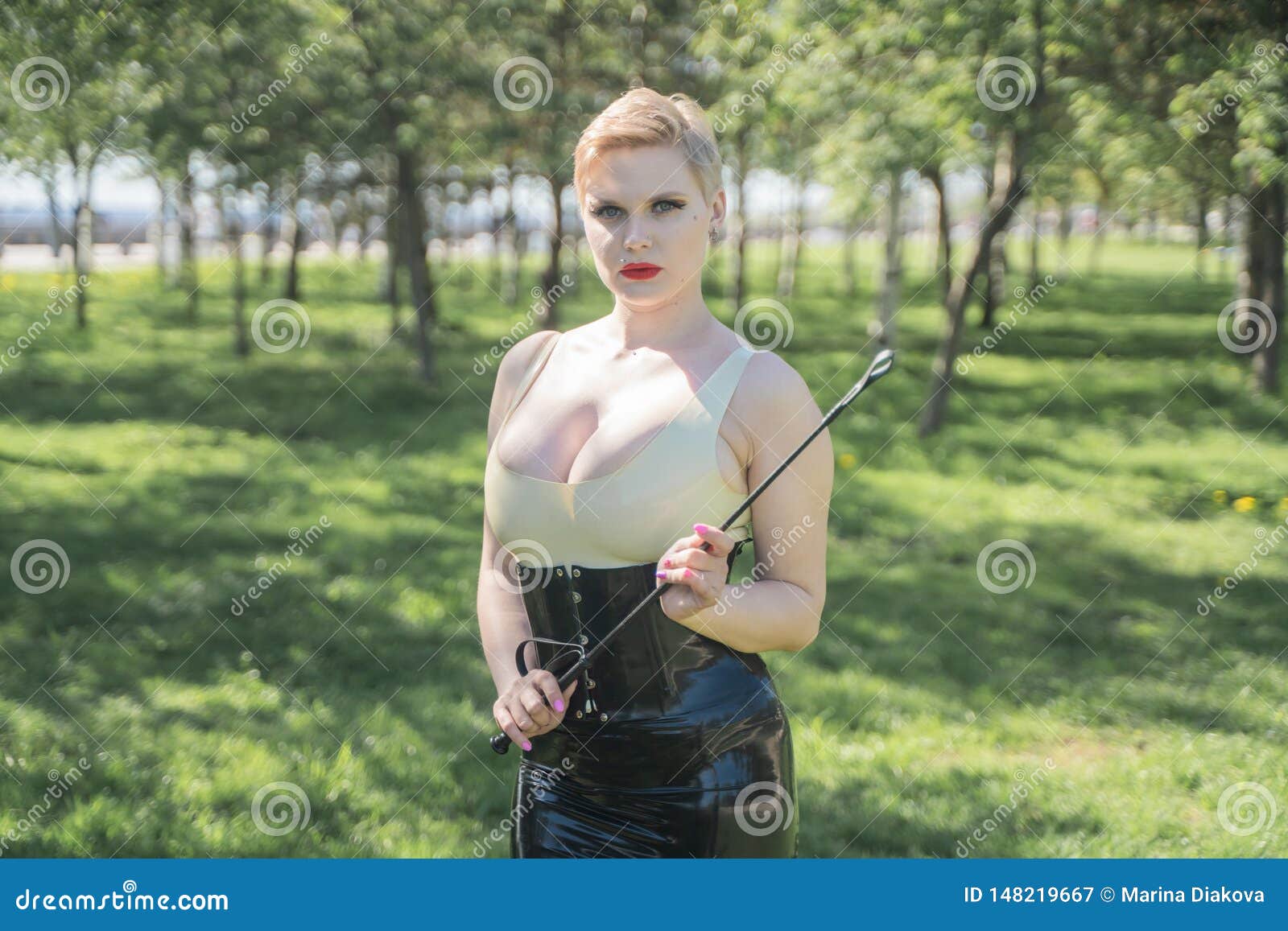dilrukshi silva recommends big boobs kinky pic