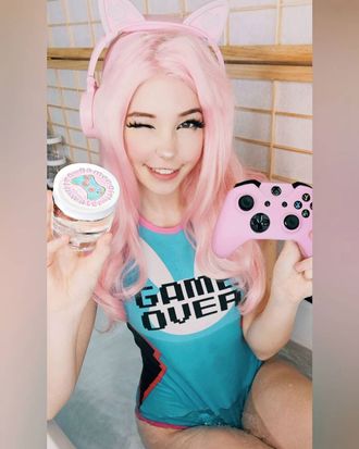 belle delphine cumming erotik muenchen belle delphine cumming