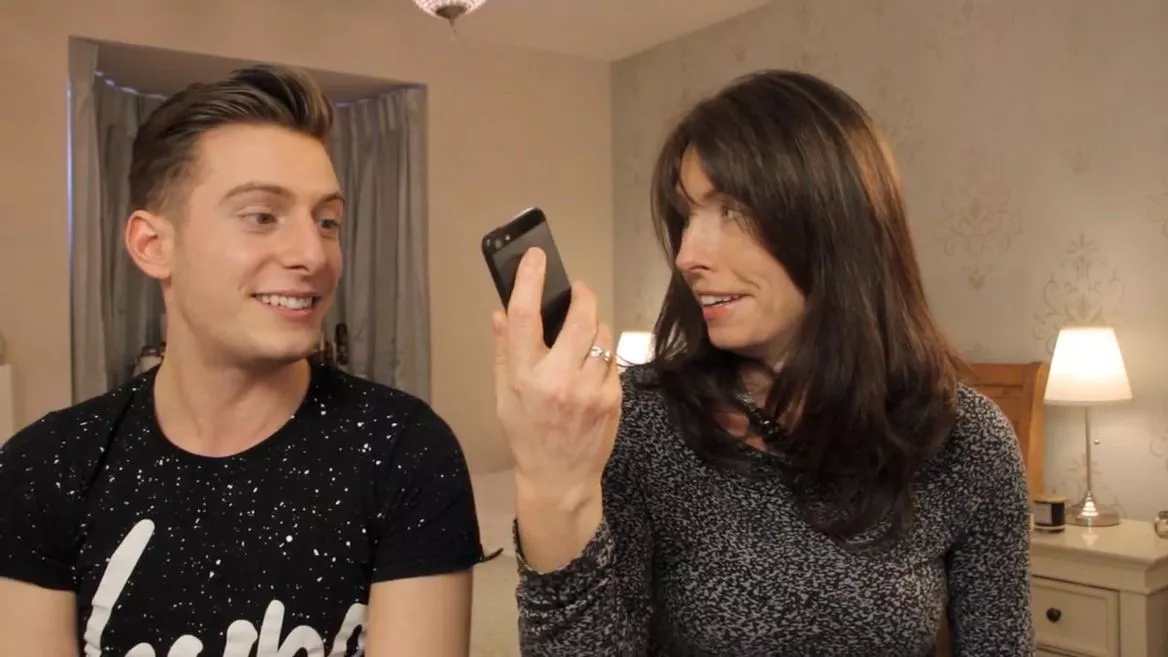 catherine fearon like son grind on mom photo carol foucault recommends son grind on mom pic