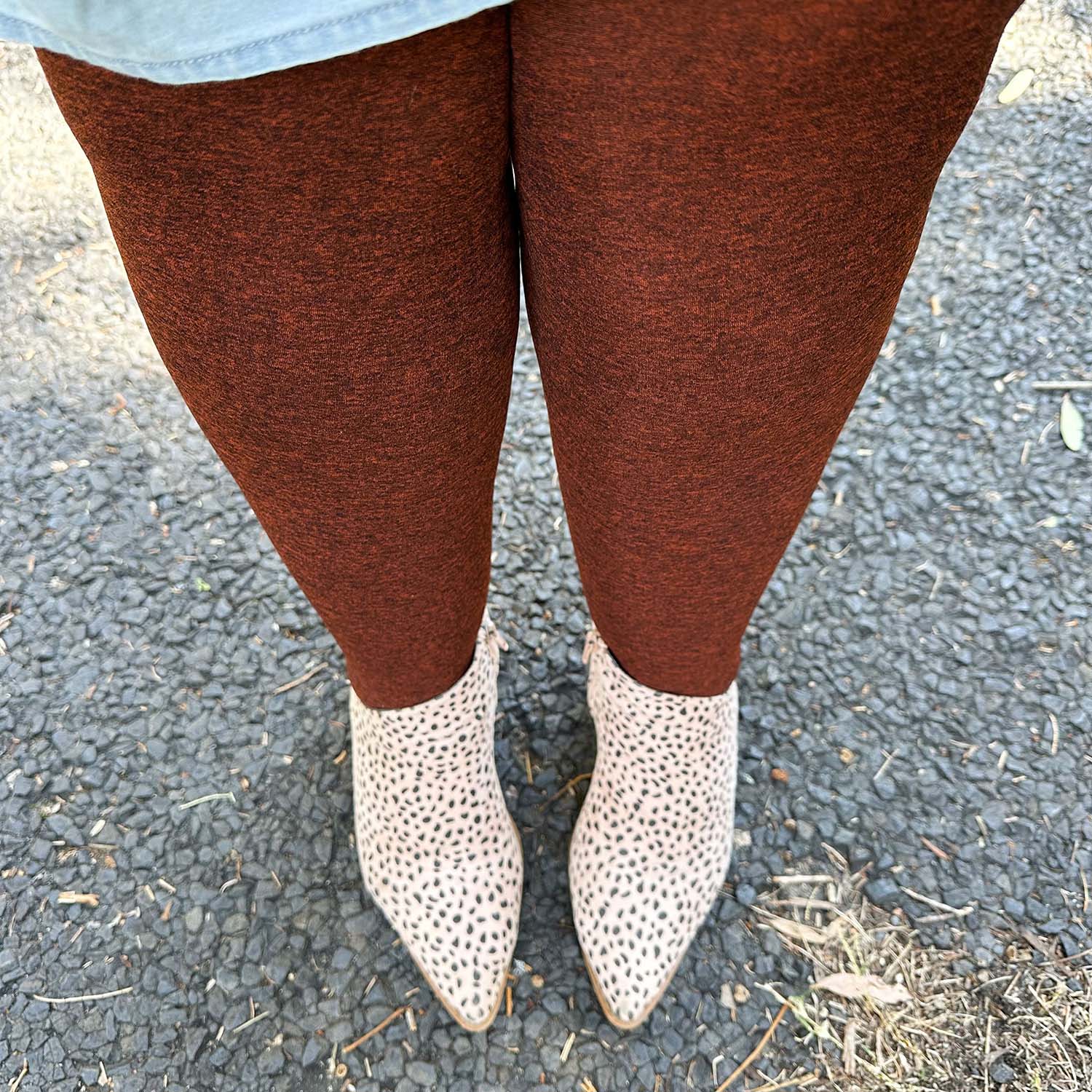 danielle saliba share gianna grey feet photos