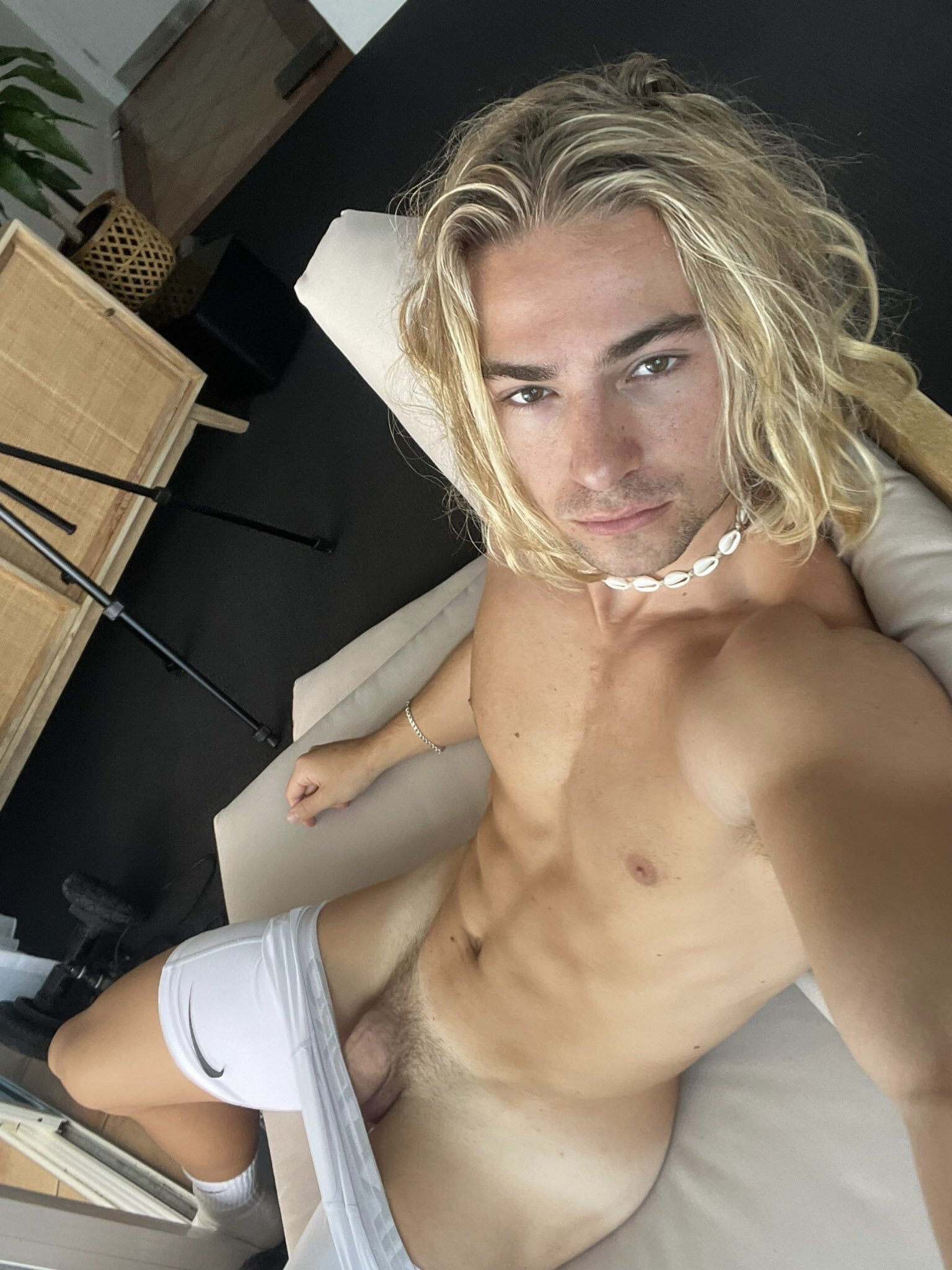 Top pics of alex addy's XXX archive claire detamble add photo