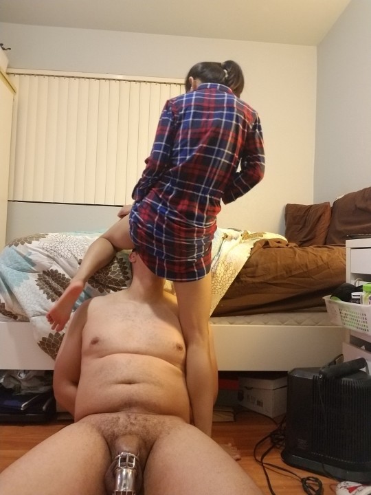 interracial cuckold humiliation - wife watches bi hubby porn no legs