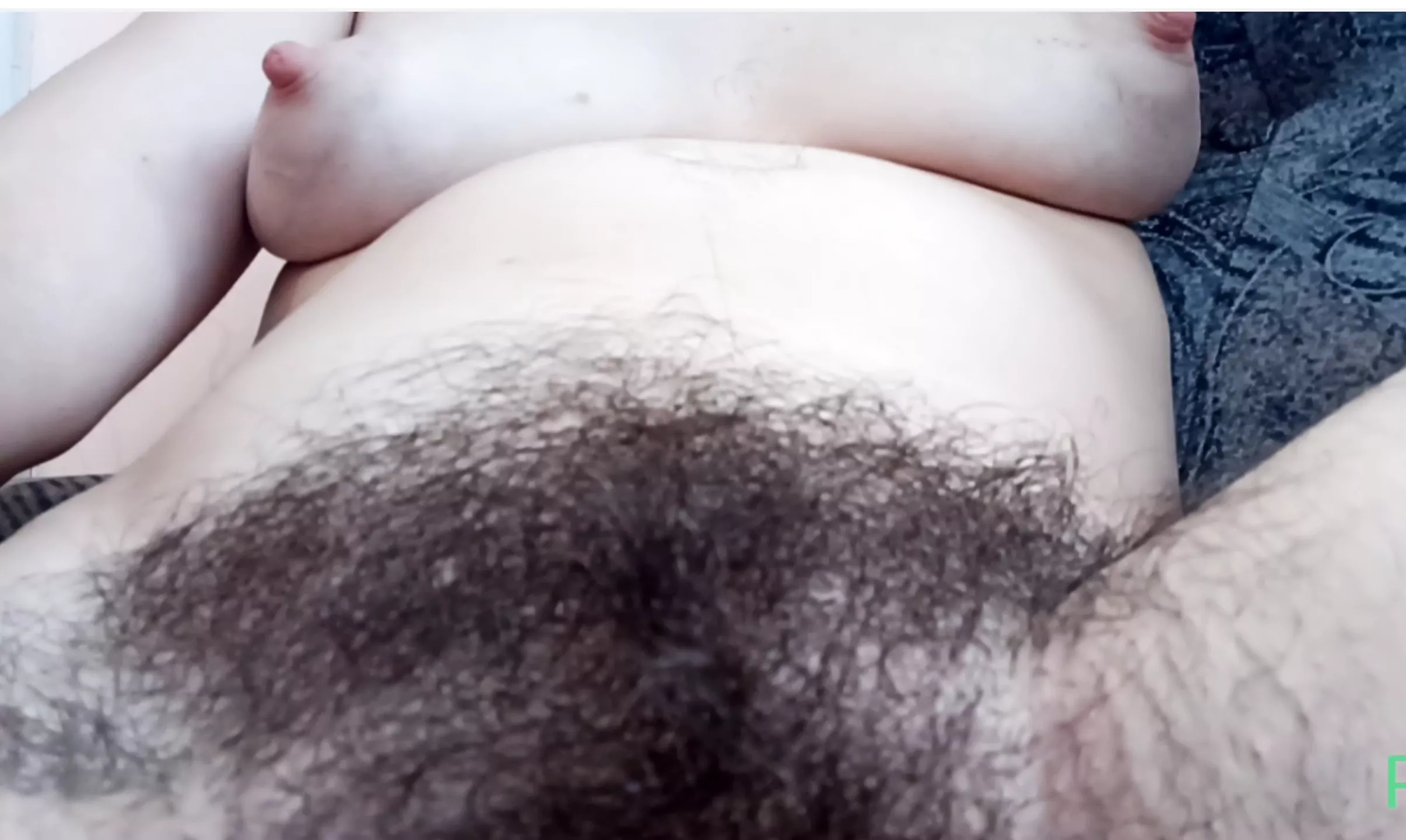nude cousin alicia bays recommends memek bulu lebat pic
