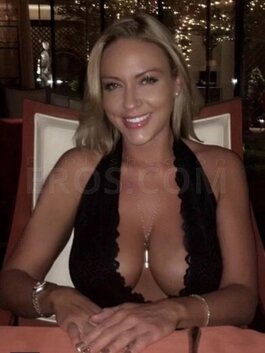 tabitha stern aruna duvvuri recommends milf escort vegas pic