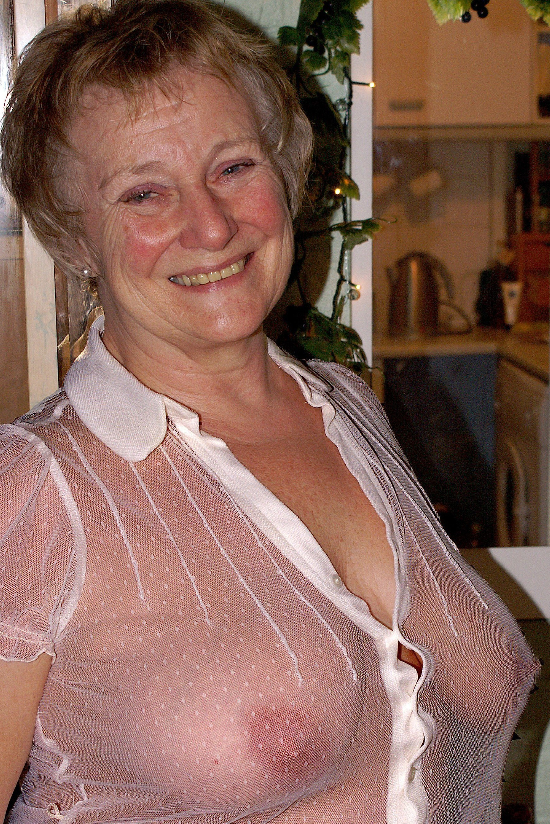 fre pornosex awanner huff recommends Nude Pictures Of Grandmas