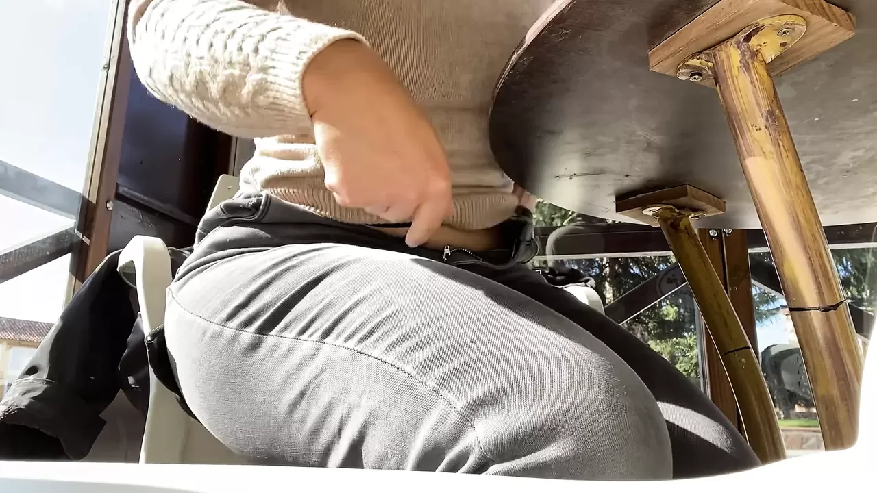 Public Swuirt black assjob