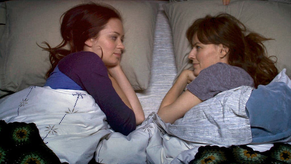 sisters pussy - liv tyler nude glory hole portable