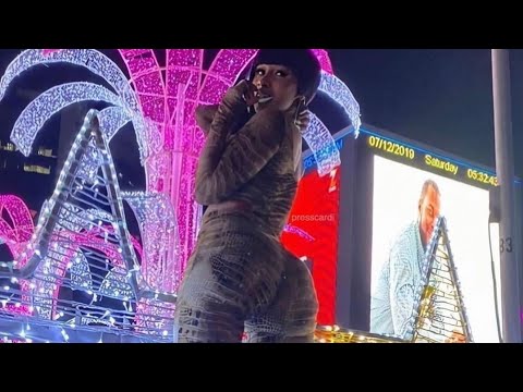 married couple orgy allison rugg recommends Strippers Twerking
