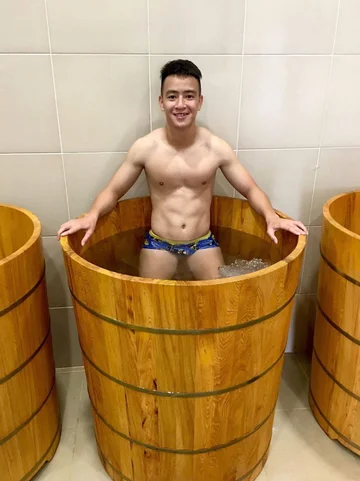 christina underwood like vietnamese naked men photo amanda brundige recommends vietnamese naked men pic